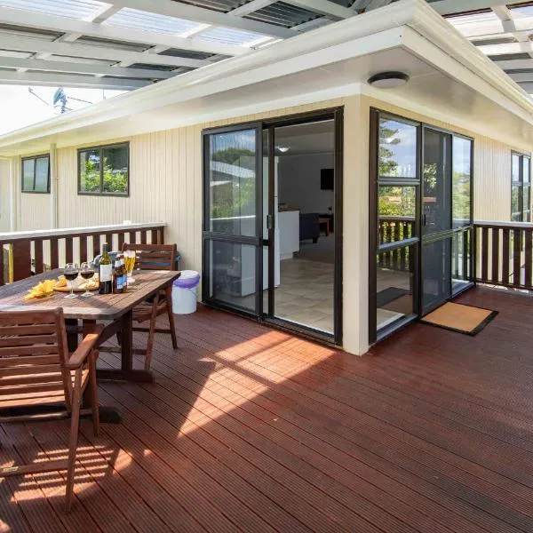 Bucks Point - Norfolk Island Holiday Homes, khách sạn ở Burnt Pine