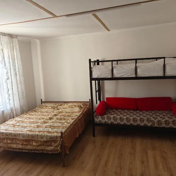 Tuz House R2, hotel in Bakuriani