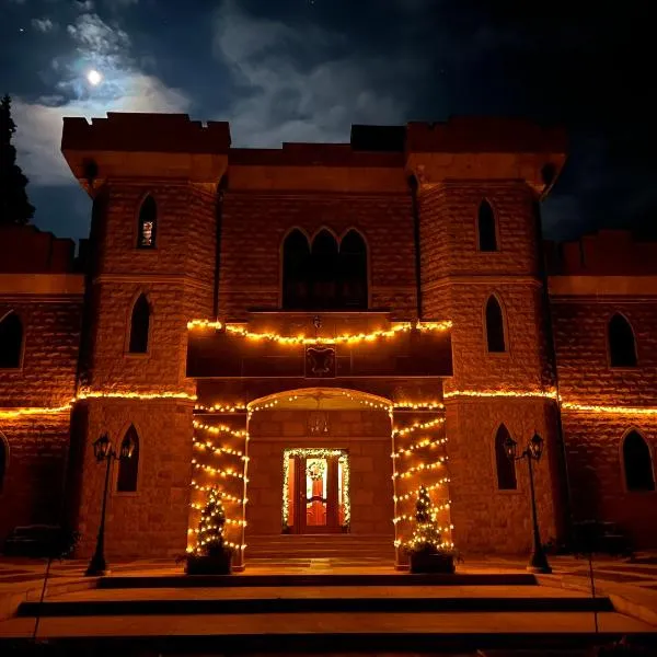 The Castle - Your unique way of retreat, hotel in Borovets