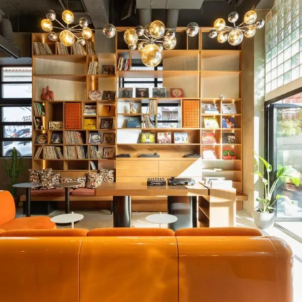 Okupa, ξενοδοχείο στην Αθήνα