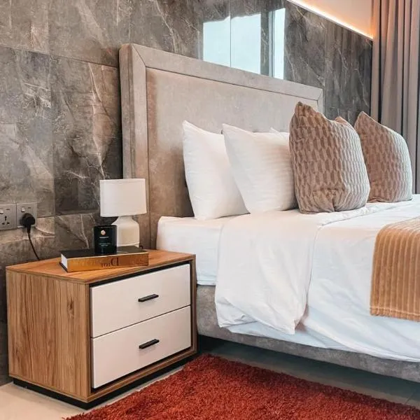 Sky Suites-KASS Towers, hotel in Okponglo