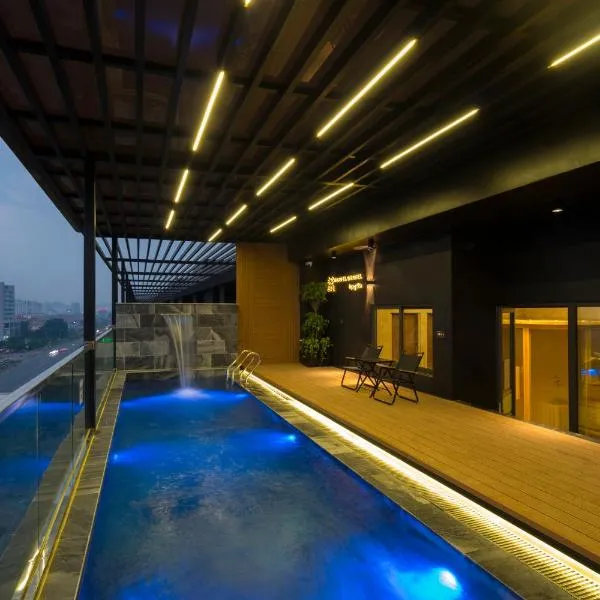 BBQ Hotel & Hostel with Swimming Pool Lạng Sơn, hotel in Lạng Sơn