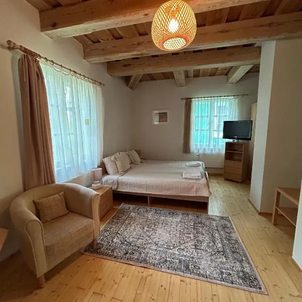 In heart of Trakai you'll find authentic Karaim house, hotel en Trakai