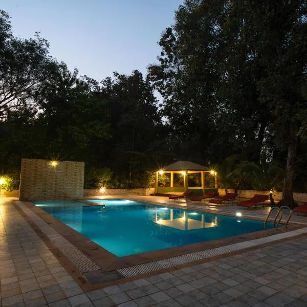 Treebo Premium Mowgli's Den, Pench, hotel in Khawāsa