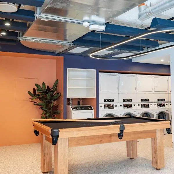 Student Exclusive Studio Apartment Near the Beach, City & UNSW, hotel v destinaci Sydney