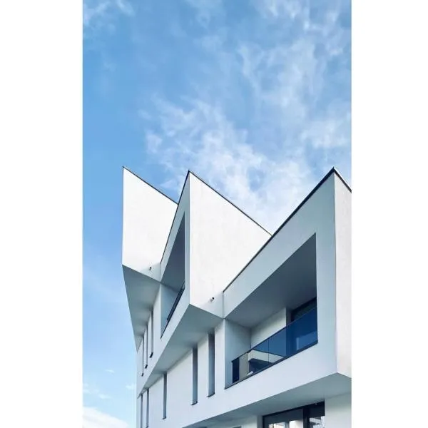 CASA VYS, hotel in Piteşti