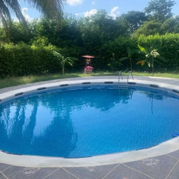 Melgar Alojamiento Villa Claudia, hotel in Melgar