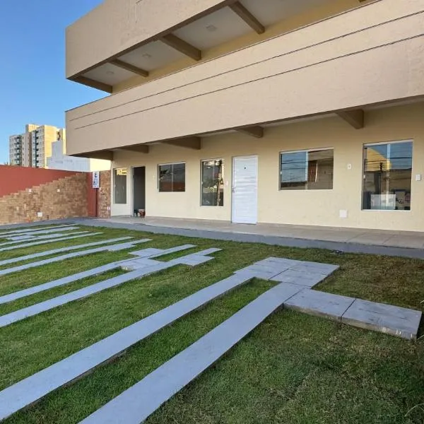 Casa a 500 m da Orla de Atalaia em Aracaju - Village A, Hotel in Aracaju