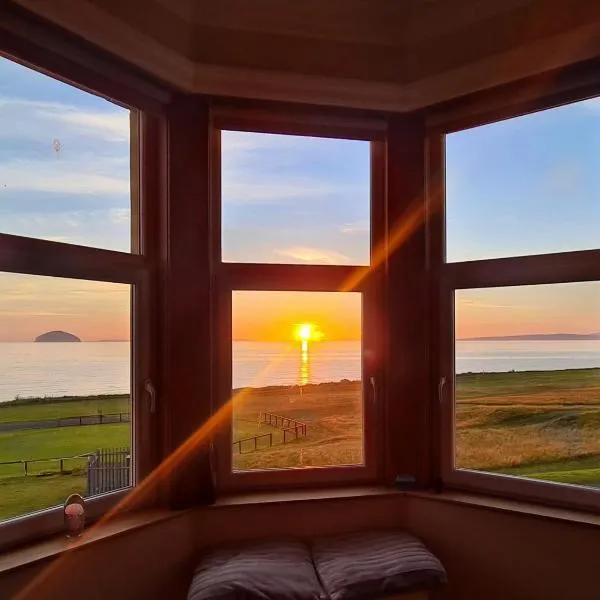 Ailsa View, Hotel in Girvan