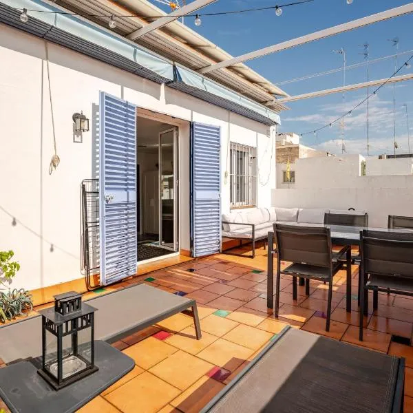 Ático la Azotea con terraza PRIVADA, hotel in Seville