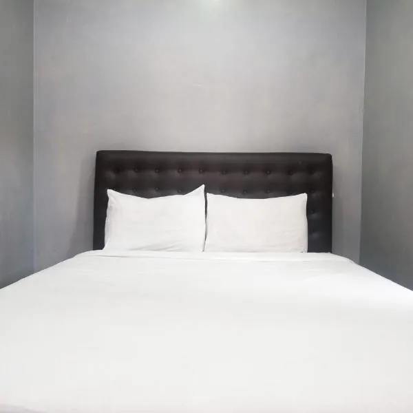 Al Abror Homestay Mandala Krida Mitra RedDoorz, hotel in Yogyakarta