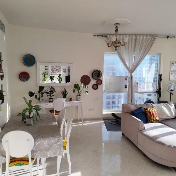 Home stay - FOR FEMALE ONLY GUESTS -ممنوع دخول الرجال，位于沙迦的酒店