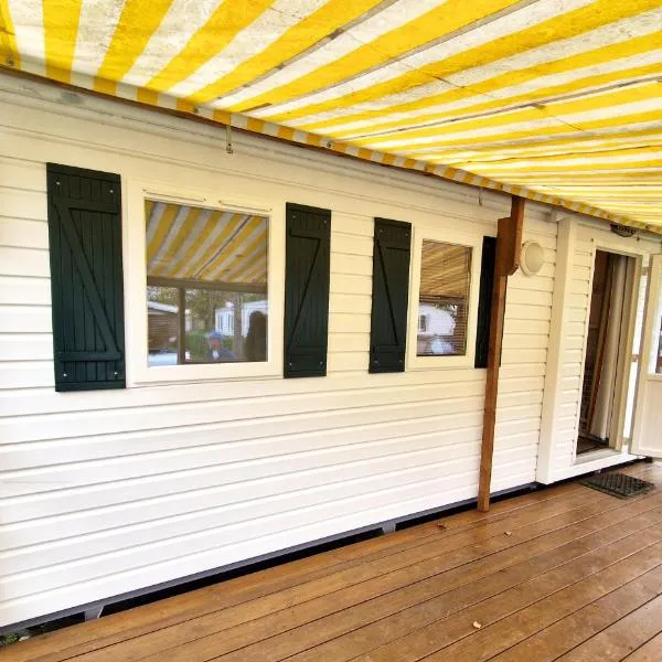 Traum Mobile Home beim Europa-Park mit Wi-Fi und Klimaanlage, hôtel à Boofzheim