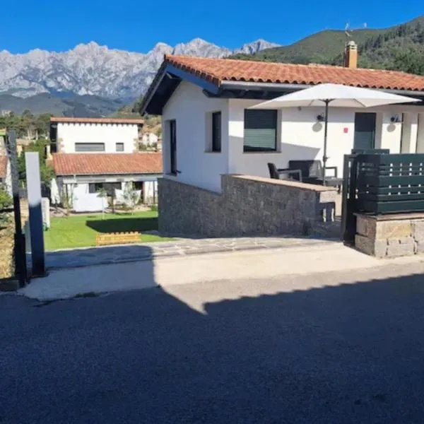 Mirando a los Picos de Europa, hotel in Potes