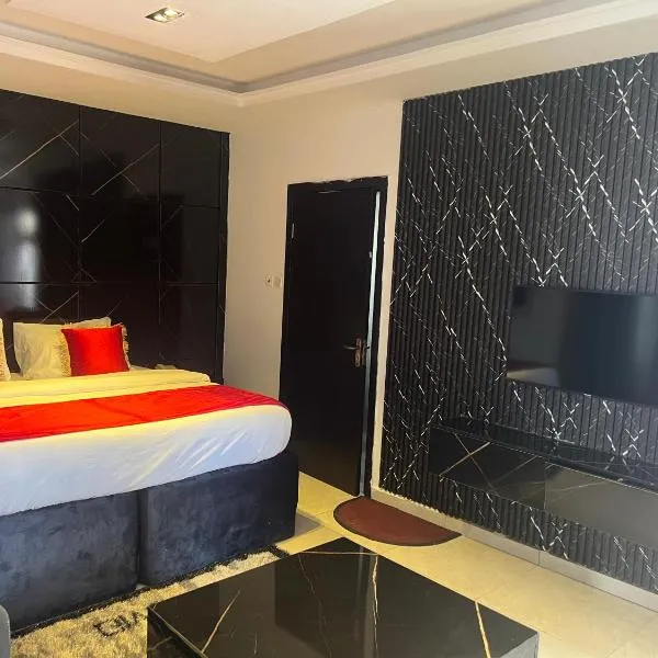 Florence Hotel and suites, hotel in Benin City