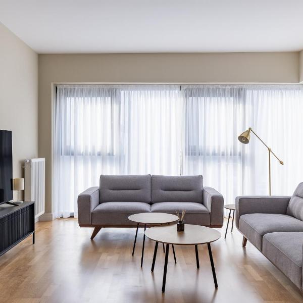 Top Floor Presidential Suite with Free Private Parking in the Center of Skopje, Skopje