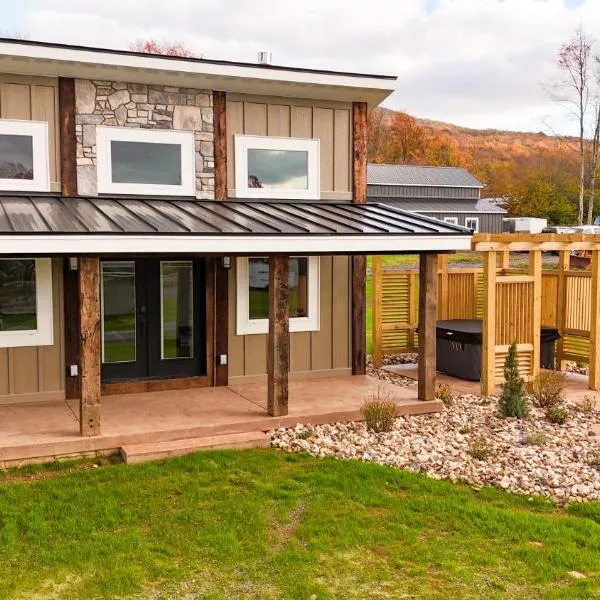 Cabin 7 (1-Bed, Modern-Luxury w. Hot Tub), ξενοδοχείο σε Davis