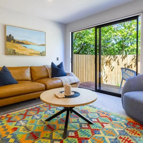 Walk to Canterbury Uni, Has Own Private Car Park, hotel in Christchurch
