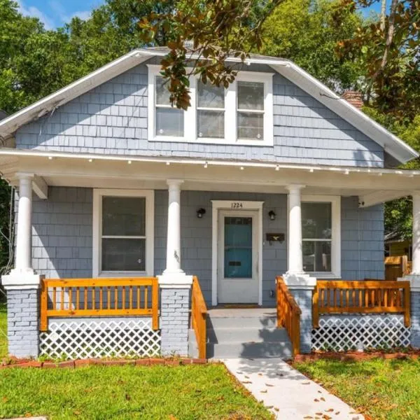 Riverside Craftsman with 3 beds and 3 baths, Pet friendly, Great neighborhood, hotel i Jacksonville