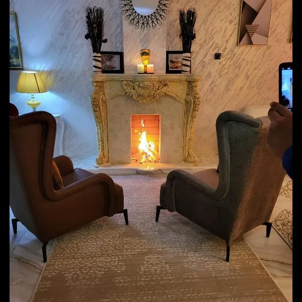 Townhouse F4, hotel v destinaci Le Hamiz