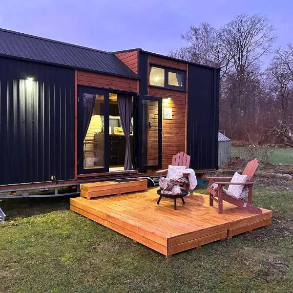 Little Harmony House by Tiny Away, hotel in Jægerspris