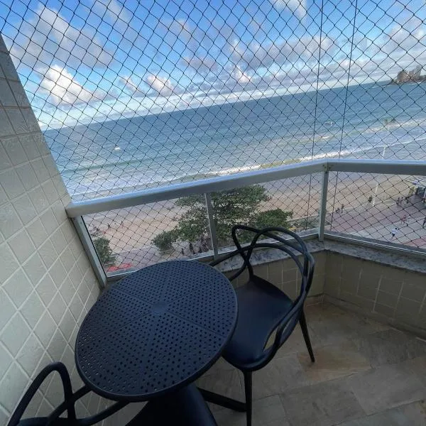 Apartamento grande FRENTE MAR, hotel en Guarapari