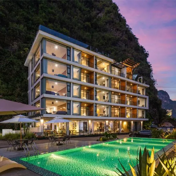 Yangshuo 1Q84 Tree Hotel, hotel em Yangshuo
