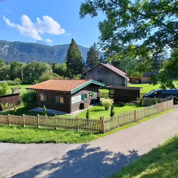 Chalet Panorama Tirol, hotel din Hofen