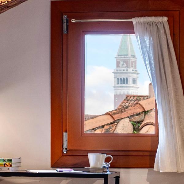 Glass House - Loft 2 minutes to Rialto Bridge & View, Venedig
