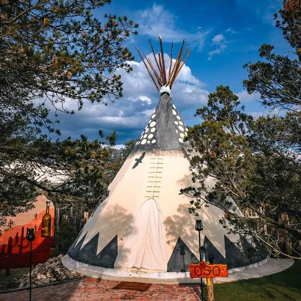 Oso Tipi at El Mistico Ranch, ξενοδοχείο σε Nogal