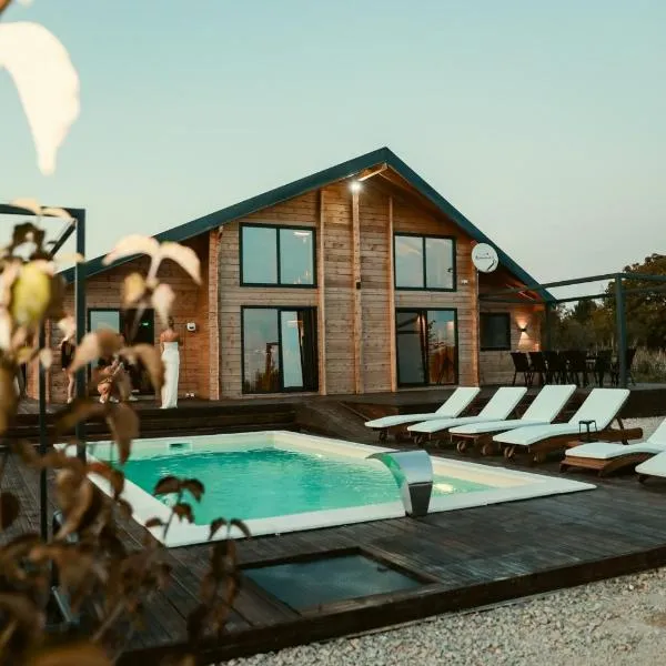 Casa del Corniolo, hotel in Čortanovci