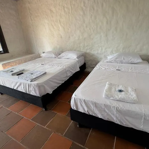 HOTEL PARQUE TEMÁTICO VIDESGk, khách sạn ở Saravena