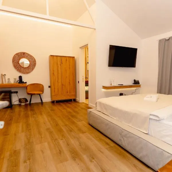 Hotel 5 HILLS DRAGASANI, Hotel in Drăgăşani