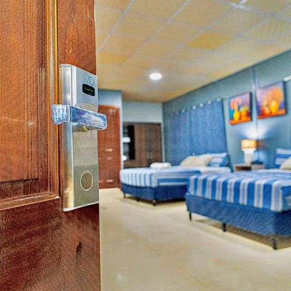 Hotel Five Stars sv, ξενοδοχείο στο Berlín