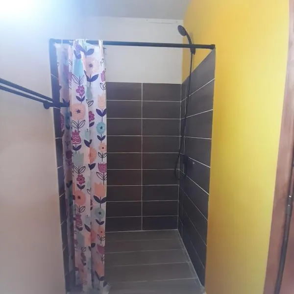 Íntimo, hotel in Salinas 