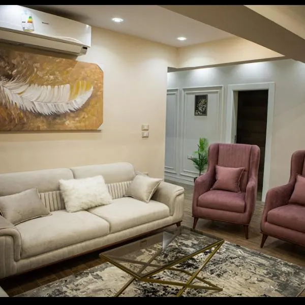 Luxury apartment in cairo, hotel v Káhiře