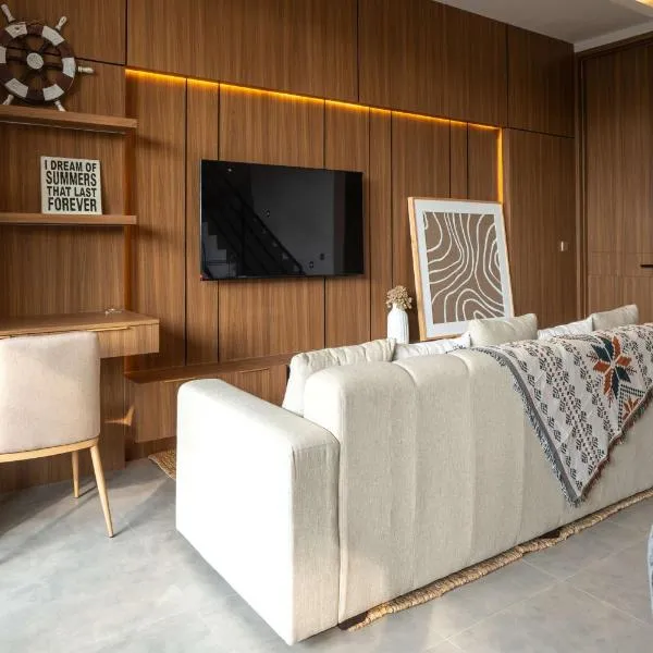 AZORA VILLAS - Bali Invest Club, hotel in Tumbak Bayuh
