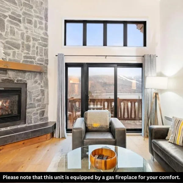Country Chic Condo with Views of Mont-Tremblant, ξενοδοχείο στο Μοντ Τρεμπλάν