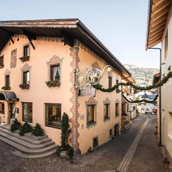 Hotel Cavallino D'Oro Bed&Breakfast, Hotel in Kastelruth