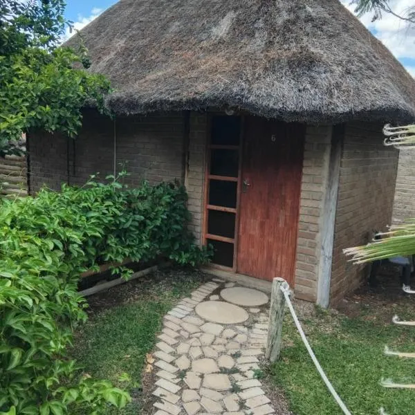 Corner House Cottages, hotel i Grootfontein
