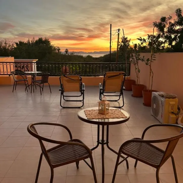 Tres Iguanas Apart Hotel - New, cozy & spacious flats, short walk to beach、ロレトのホテル
