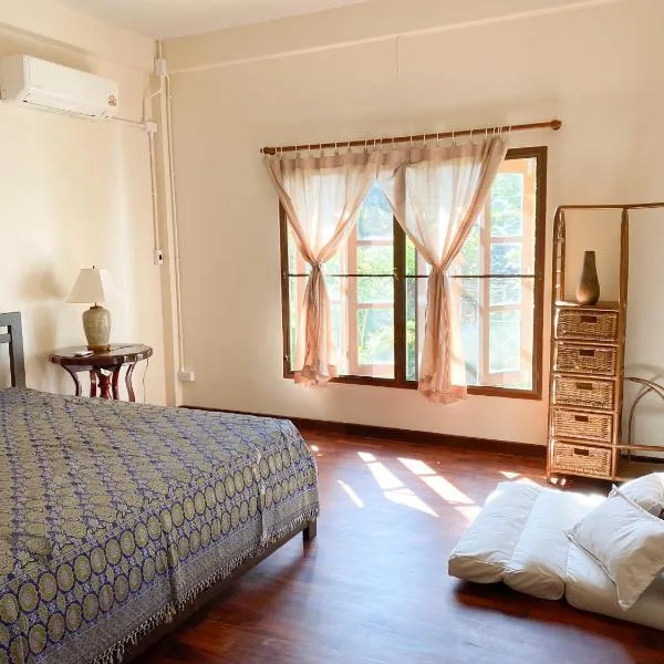 Baan Ko Little House, hotel in Ban Rai Khlong Sai