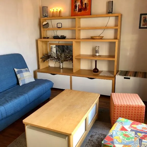 Appartement calme Paris XXeme, hotel v Paříži