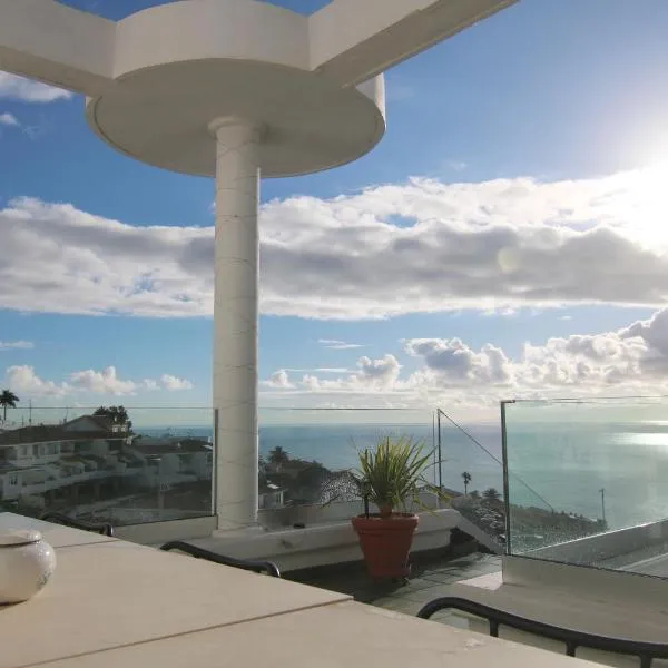 Villa Gonzalez Sea Views, hotel in Radazul