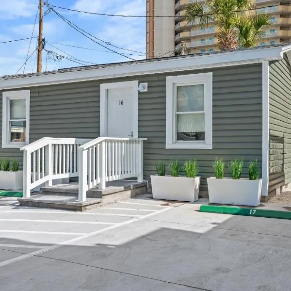 Cozy Beachside Bungalow Studio Ideal for Couples, hotel in Myrtle Beach