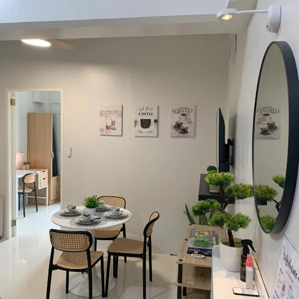 SAL'S Oceancrest Suite, ξενοδοχείο σε Dauis