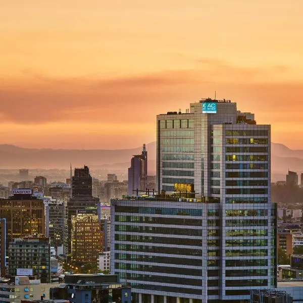 AC Hotel by Marriott Santiago Cenco Costanera, hotel v destinaci Santiago