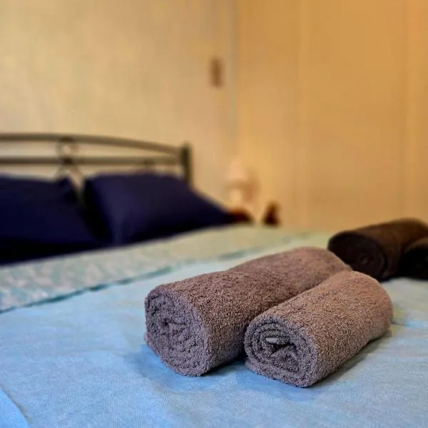Feel's Like Home Apartment, hotel Híoszban