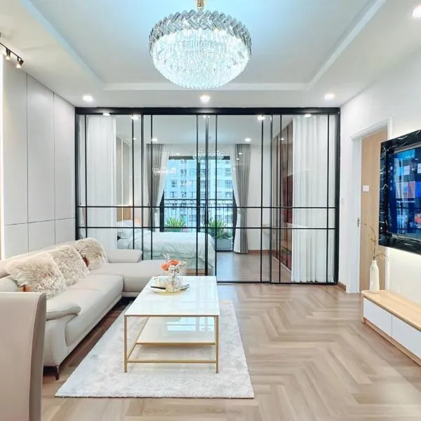 KABILUX HOUSE - 1-2-3 Bedrooms in Vinhomes Times City, hotel v Hanoji