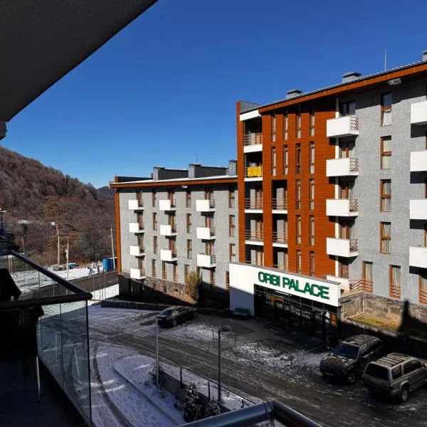 Cozy Bakuriani Apartment, готель у Бакуріані